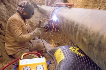 kőolajvezetékeken történő szerelési munkához használt emelőpárna kőolajvezetékeken történő szerelési munkához használt emelőpárna
